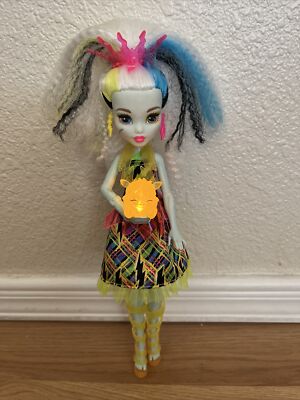 Monster High Electrified - High Voltage Frankie Stein Doll Lights Up