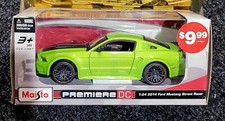 2014 Ford Mustang Street Racer 1:24 Scale Diecast