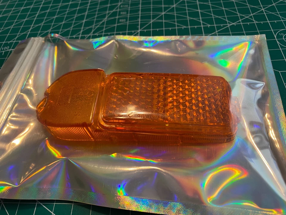 LUCAS JAGUAR MG MGB ЯНТАРНЫЙ БОКОВОЙ МАРКЕР ОБЪЕКТИВ P1 68 L824 ПРАВАЯ СТОРОНА Б/У OEM! - Изображение 2 из 4