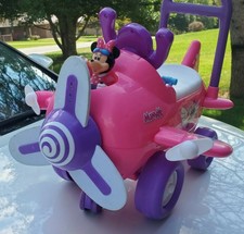 Disney Deluxe Minnie Mouse Plane 