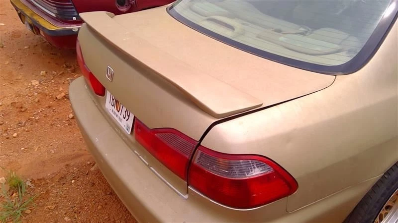 Maletero/portón trasero sedán con alerón para 98-00 ACCORD 175320 Foto 3 de 4