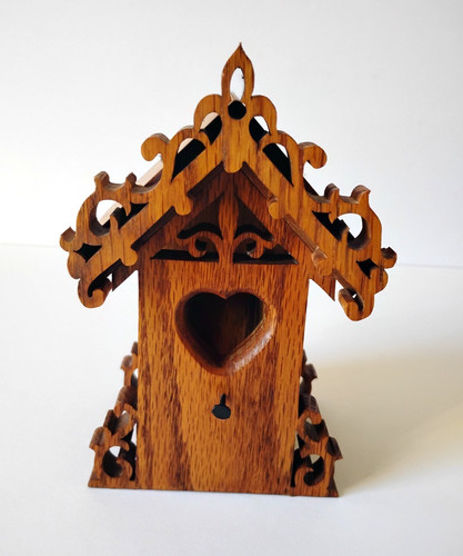 Vintage Wooden Birdhouse Heart Cutouts Scroll Decorative Ornate 6"