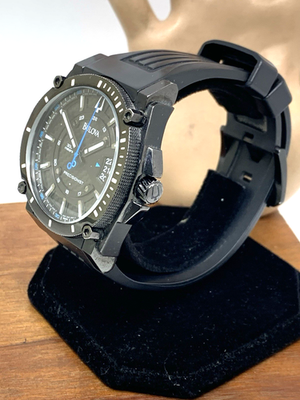 BULOVA ブローバ ブラックラバーストラップ クォーツ　98B142　腕時計 Bulova Men's Watch 98B142 Precisionist Champlain Quartz Black