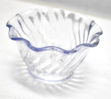 Lot of 200 Carlisle Dinex DXSWC5 Tulip Turnbury Swirl Bowls 5 oz Clear Set