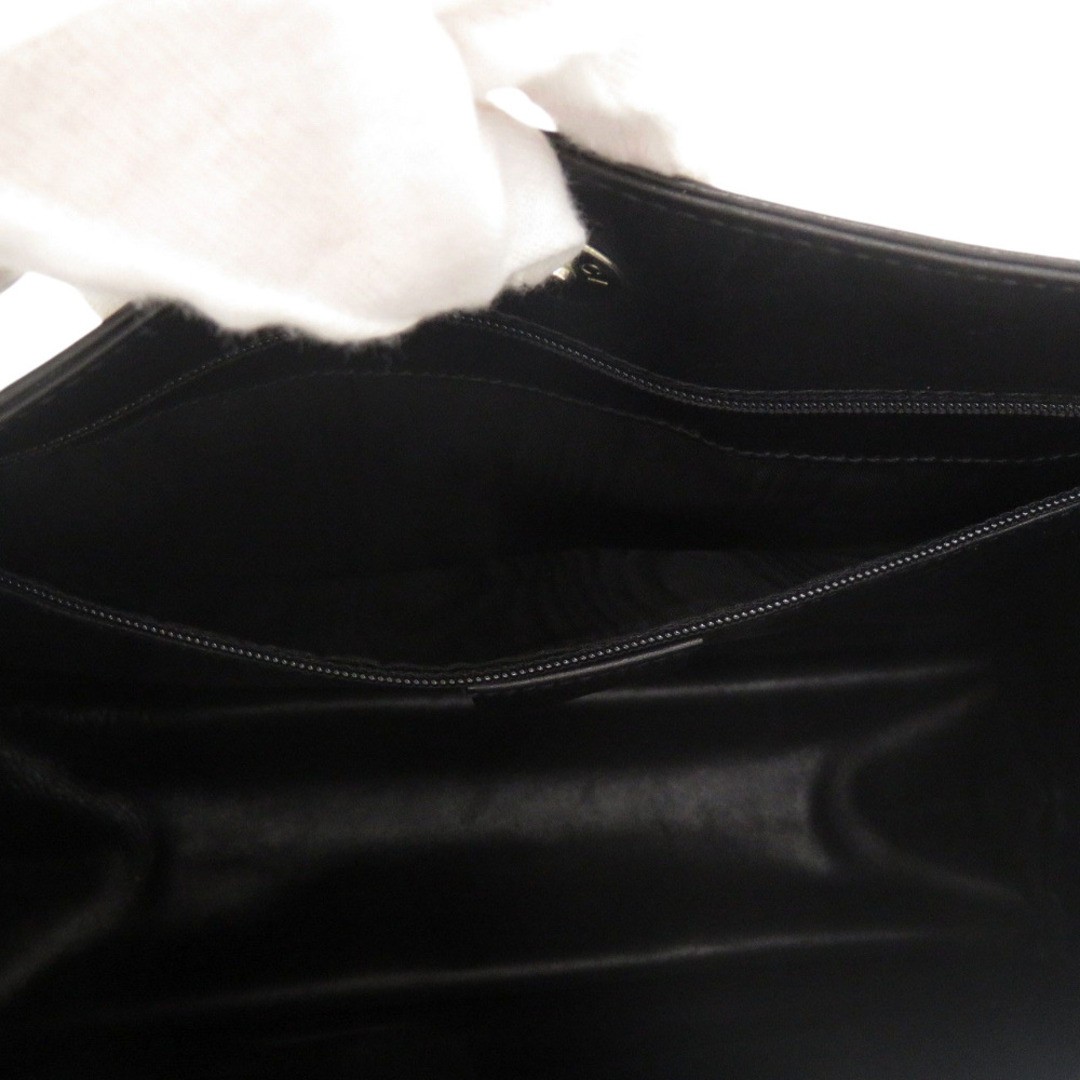 Gucci Women’s Black Leather One-Shoulder Bag Silver Hardware Used thumbnail 5