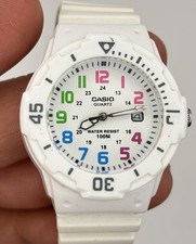 Vintage Casio Women  s Watch 3363 LRW-200H White w Colorful Numbers 8.18