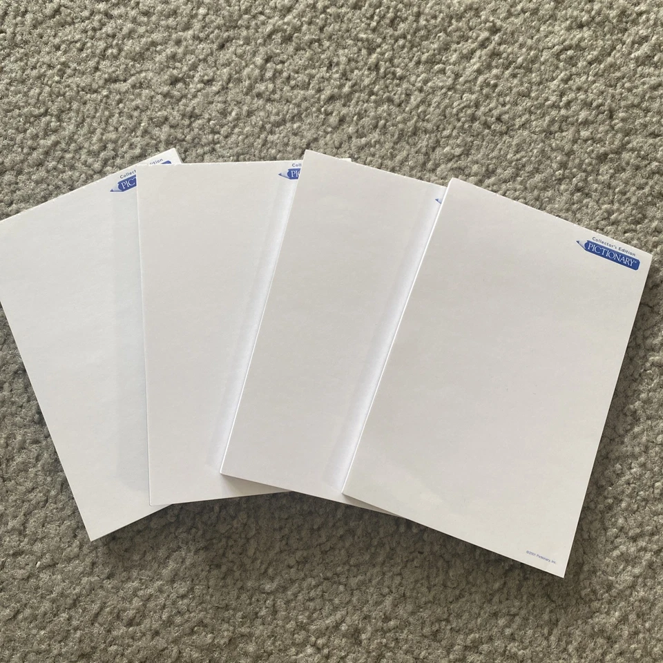 Juego de dibujo rápido Pictionary Edición Coleccionista - Lata en forma de lápiz Foto 4 de 4