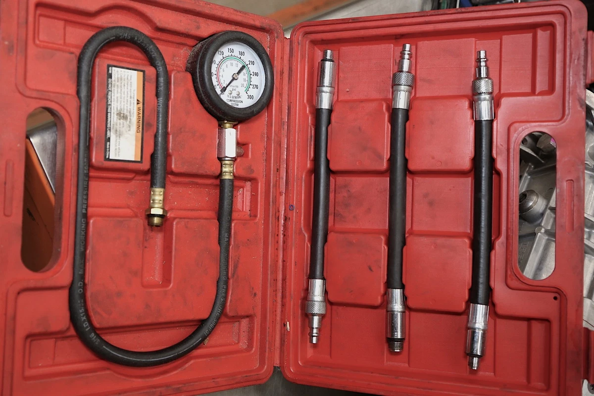 Engine compression test kit