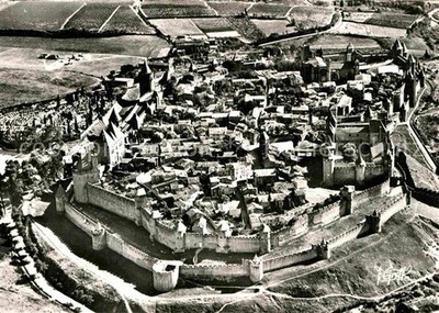 Carcassonne Ensemble de la Cite et des Remparts vue aerienne