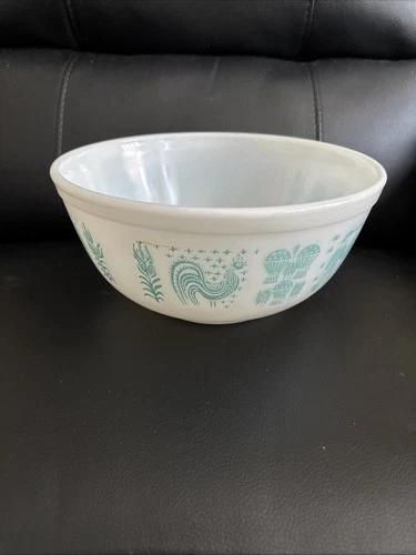 Vtg Pyrex Butterprint Amish Turquoise On White #403, 2-1/2 Quart Mixing Bowl