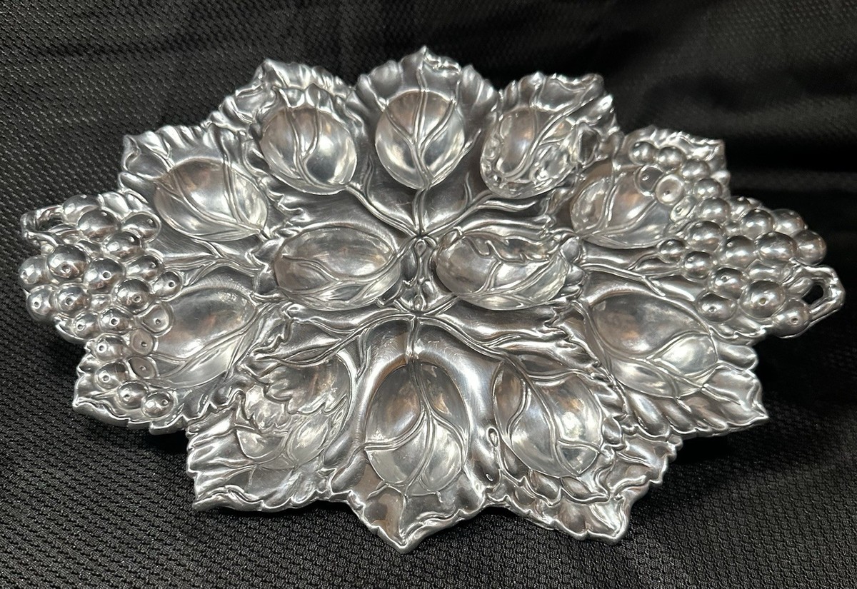 Arthur Court Bunny Deviled Egg Plate VINTAGE: Arthur Court Grape ...