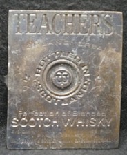 XA25126 VINTAGE 1970s  TEACHER'S SCOTCH WHISKY  BOOZE LIQUOR MENS BELT BUCKLE