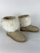 ugg classic cuff short size 8