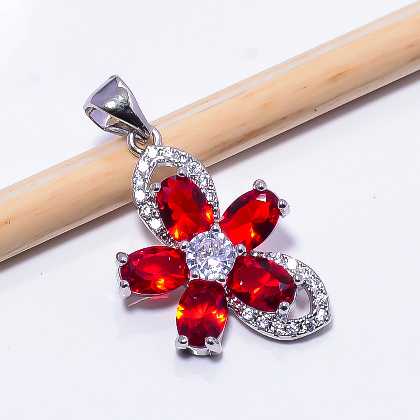 Red Garnet & Cubic Zirconia 925 Sterling Silver Flower Pendant 1.09