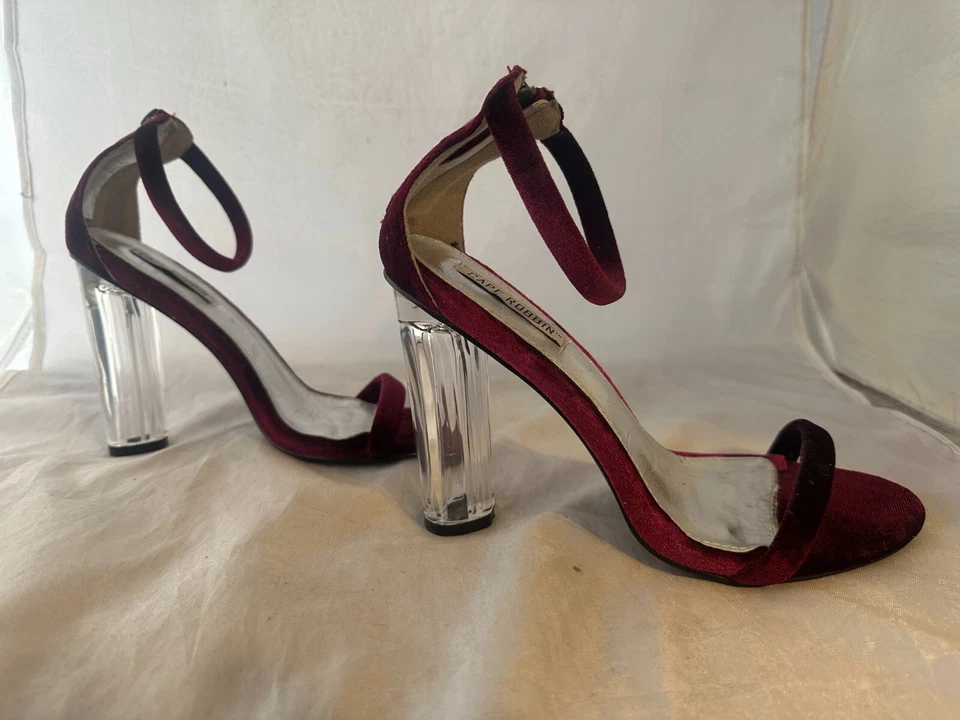 Cape Robbin Connie Clear Strappy Block Heel, Wine Velvet, Size Women 7.5 NEW - Image 4 of 4