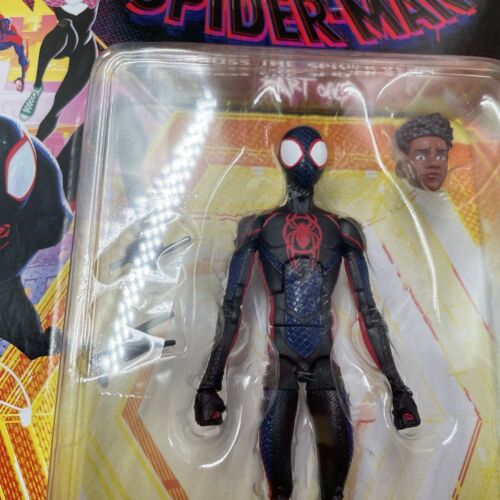 "Marvel Legends Spider-Man Across The Spider-Verse MILLAS MORALES 6""" - Imagen 4 de 10