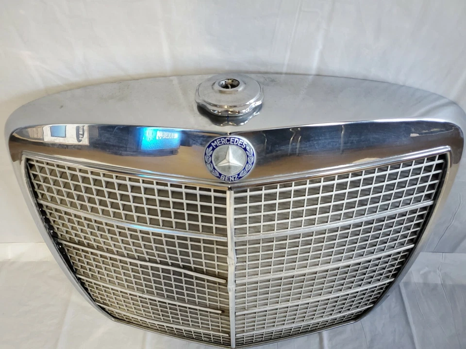 1969 - 1972 Mercedes 280SEL Chrome Grille OEM Foto 3 de 4