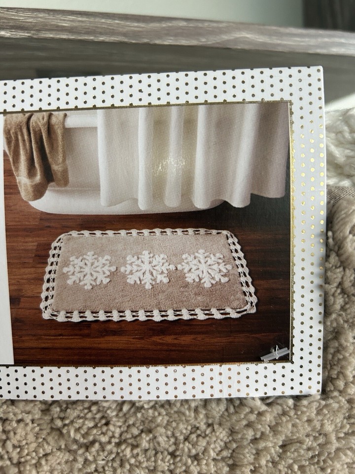 Cupcakes and Cashmere Christmas Snowflake Bath Rug 100 Cotton NEW! eBay