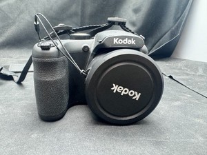 Kodak PIXPRO AZ252 Astro 16MP Bridge Camera - Black