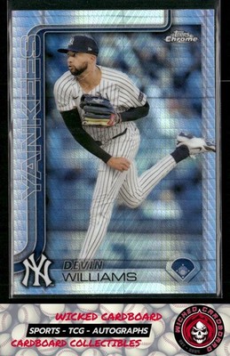 Devin Williams 2025 Topps Chrome - Prism Refractors #153 New York Yankees