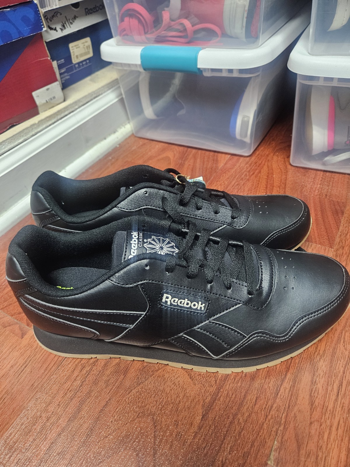 SAOLA Taglia 11 Nuovissimo Reebok Classic Harman Run S gomma nera