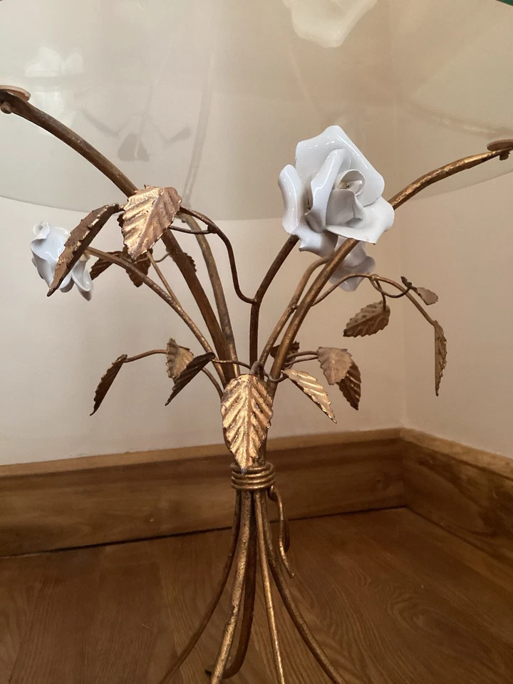 Mesa auxiliar vintage Hollywood Regency oro rosa metal dorado vidrio italiana victoriana Foto 4 de 4