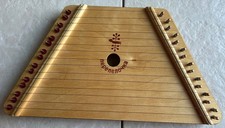     Nepenenoyka Republic of Belarus 15 String Lap Harp     