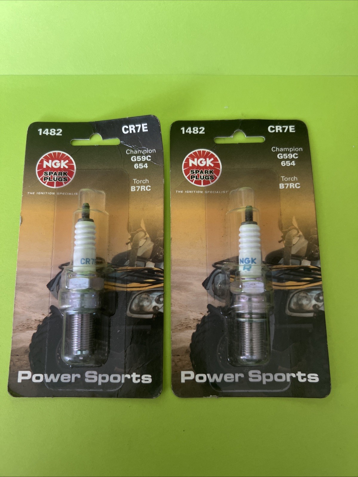 2 Pc OEM NGK SPARK PLUG CR7E  1482  Replaces Champion G59C / 654 - Torch B7RC