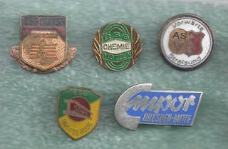 5 pins of sports clubs from the GDR