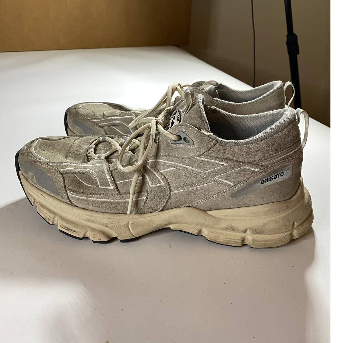 Axel Arigato Marathon Gray R-Trail Sneakers Men display picture 2