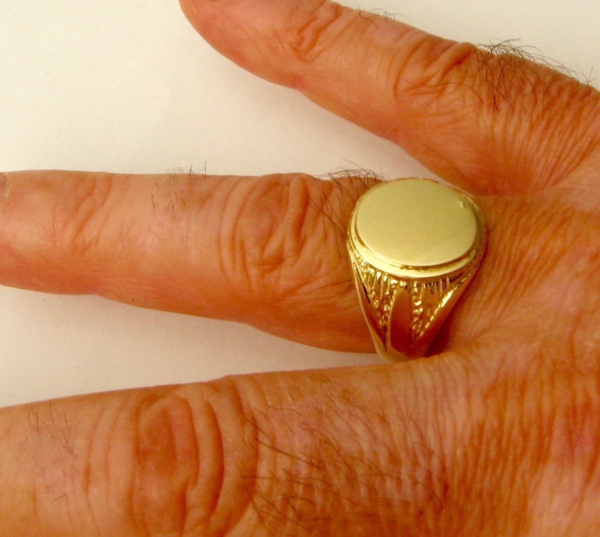 LARGE GENUINE SOLID 9ct YELLOW GOLD MENS SHIELD SIGNET RING