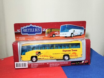 Welly Shuttle Bus Mercedes Benz 0 303 RHD Coach Modelcar Collectable Diecast