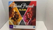 Hasbro Trivial Pursuit Team Game 2 Teams Adult