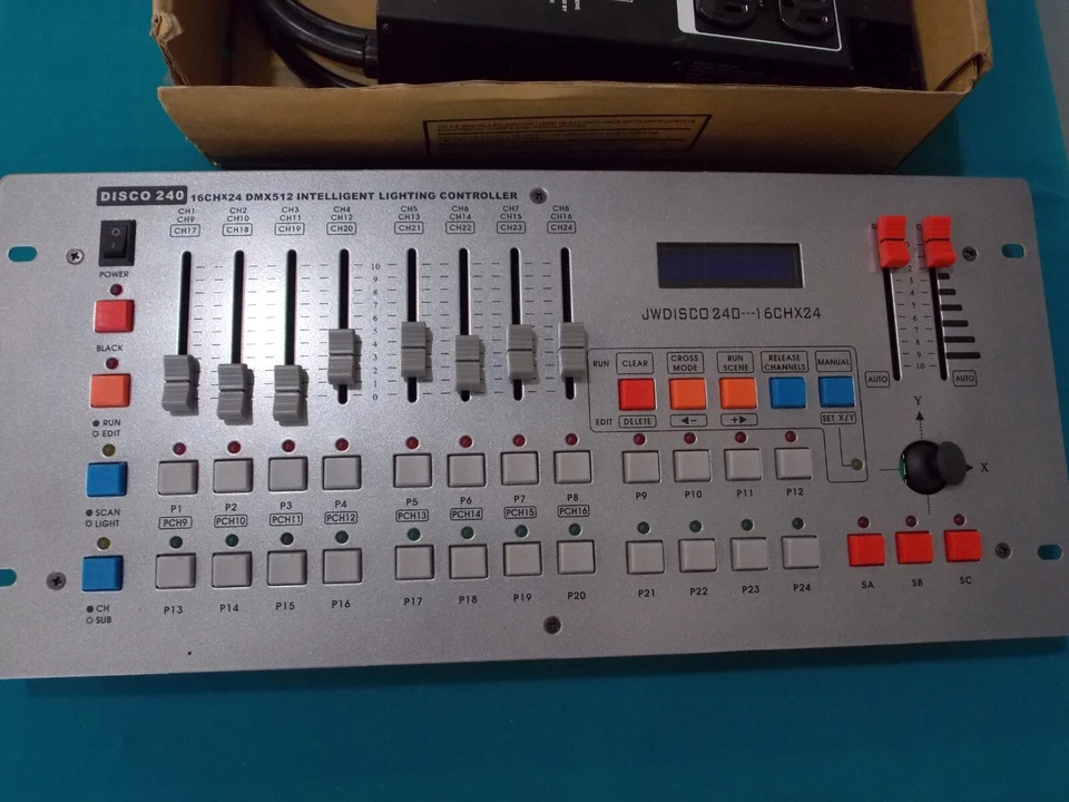 Elation CYBER PACK 4-Channel Dimmer pack w/DISCO 240 16ch mixer & control cable - Image 3 of 4