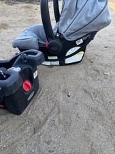 Graco SnugRide SnugLock 35 Car Seat And Base