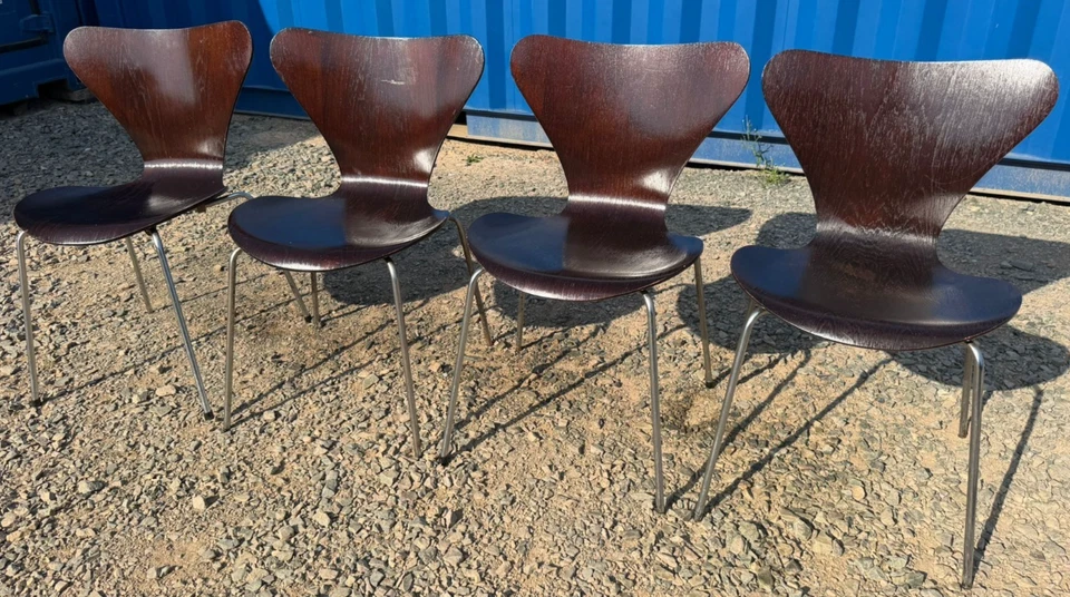 4 Vintage FRITZ HANSEN Series 7 Chairs Arne JACOBSEN Danish FREE Delivery 🚚🚚🚚 - Image 1 of 4