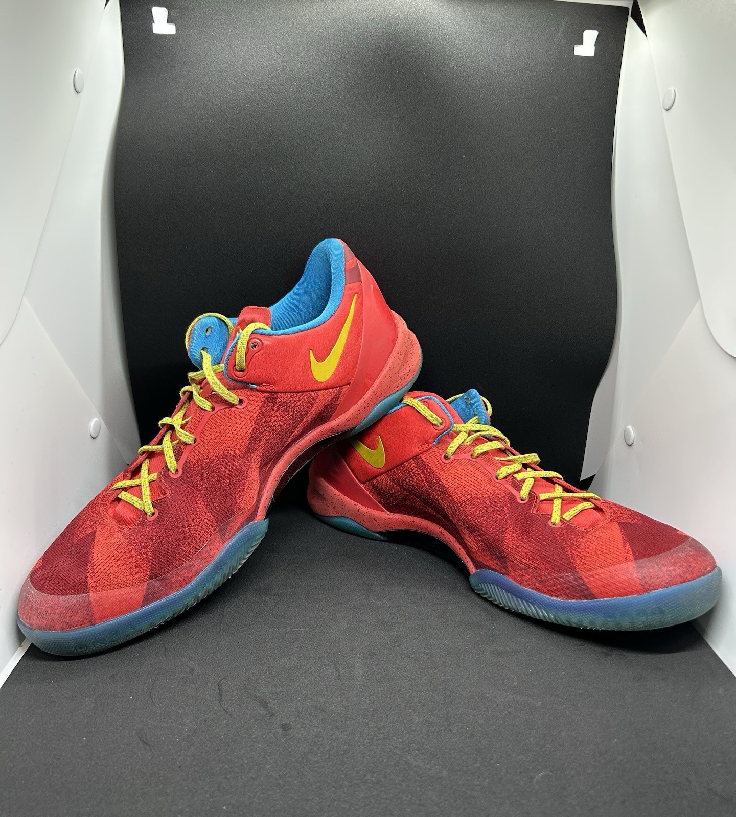 Size 14-Kobe 8  “Year of the Horse”/639654-674/*PRE-OWNED**NO BOX*