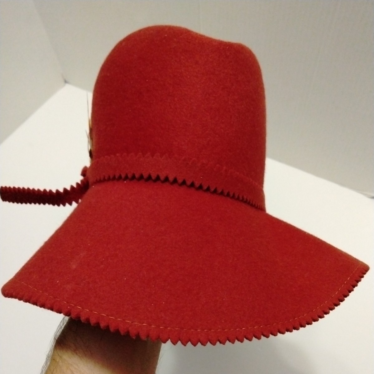 VINTAGE Mr. John Moderne 100% Wool Red Wide Brim Hat w  display picture 3