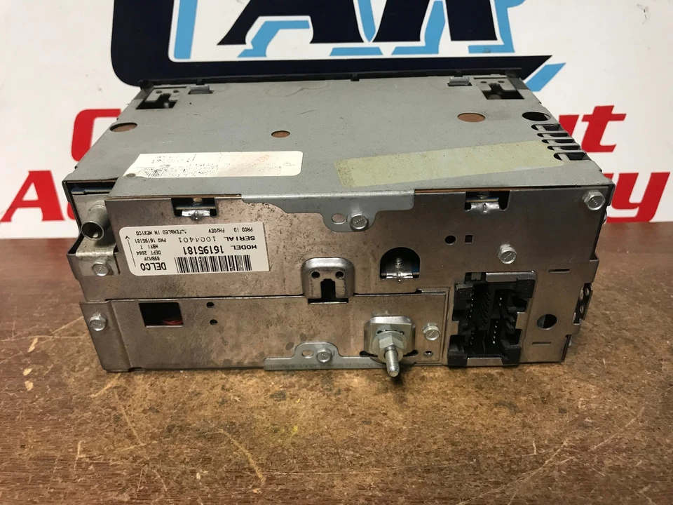 Chevrolet Corsica 1996 radio reproductor de cassette #3196 Foto 3 de 3