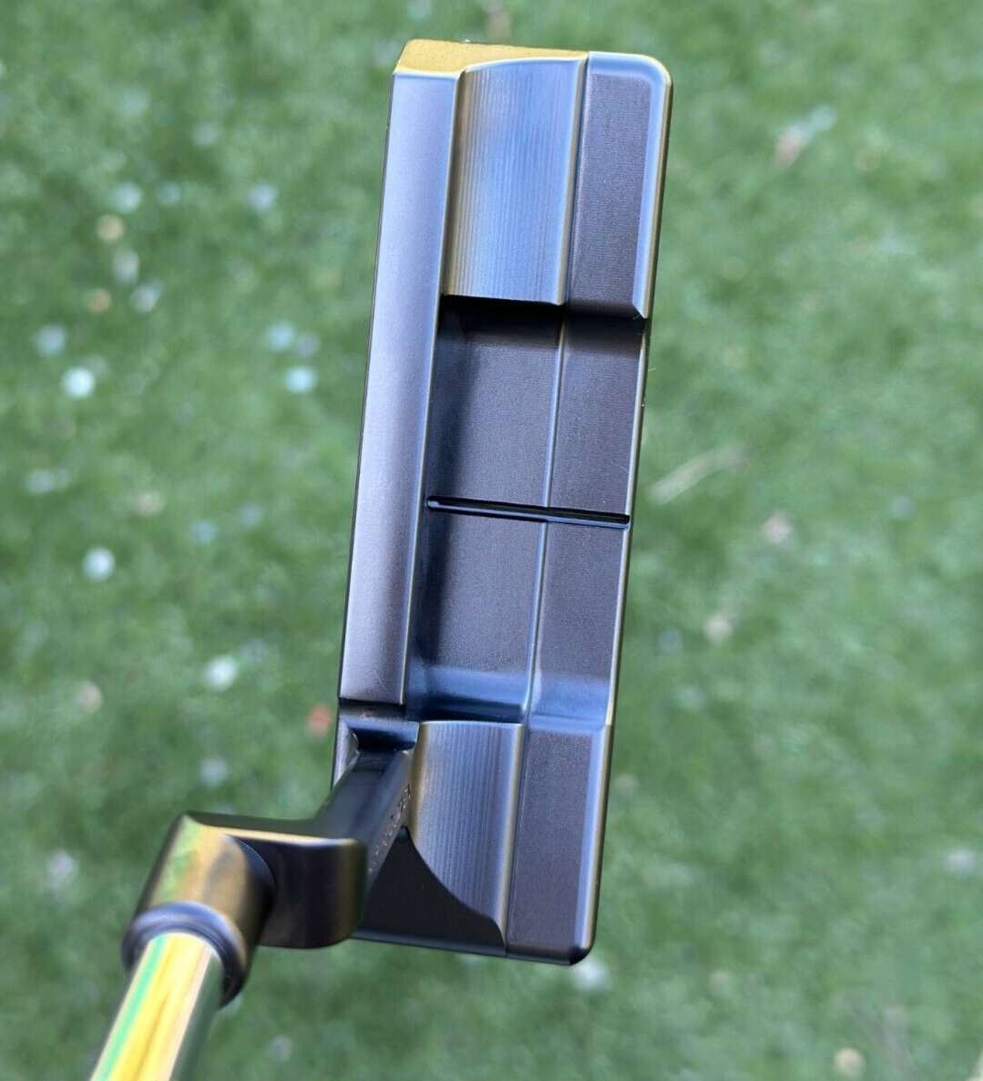 Scotty Cameron Titleist Jet Set Newport 2 Plus + Limited Scotty Cameron Titleist Jet Set Newport 2 Plus + Limited