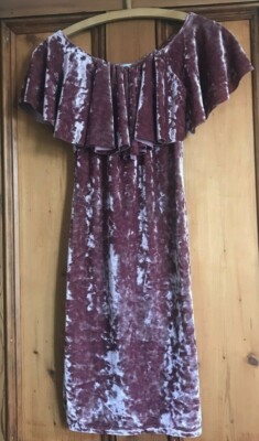 SILK.  PINK SUPER STRETCHY PARTY DRESS FRILLED OFF THE SHOULDER.  SIZE SMALL