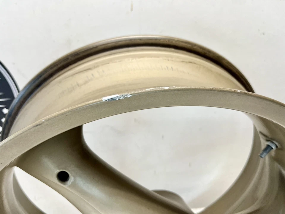 Ducati Genuine 748 916 996 SP 3 Spoke Superbike Rear Wheel Rim Gold STRAIGHT 98 - Image 2 of 4