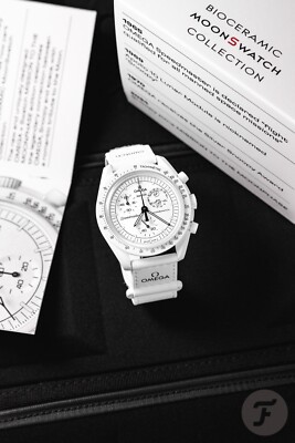 Omega x Swatch Mission To The Moonphase New Moon Snoopy - White