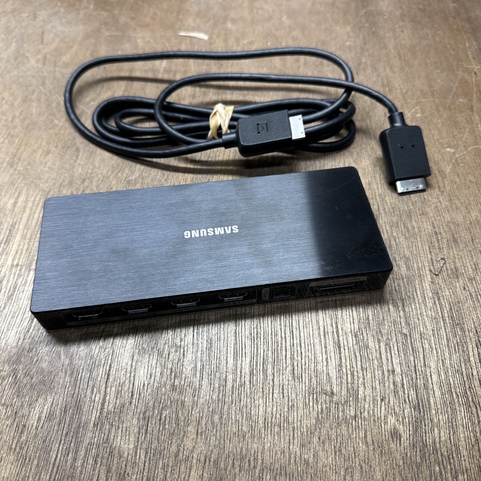 Samsung One Connect BN96-35817B Mini Box - Black 689107390438 | eBay