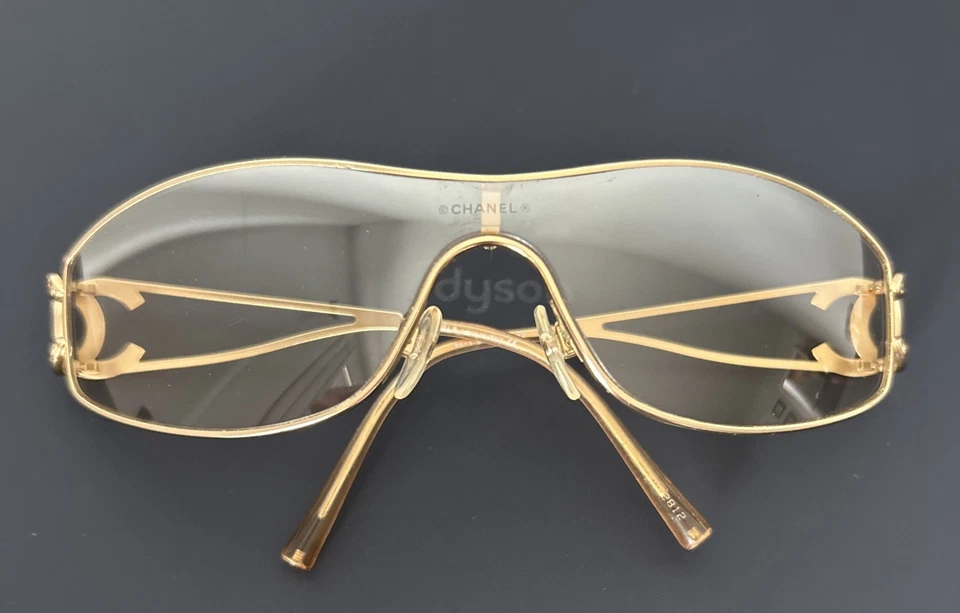 Gafas de sol vintage CHANEL para mujer 4073-B doradas Foto 3 de 4