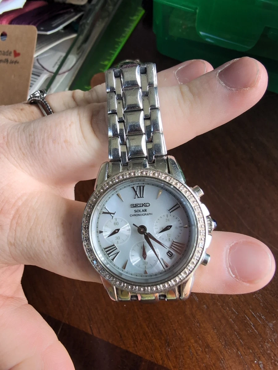 Seiko chronograph lady battery WR100M stainless steel w/date Amazon.com: Seiko Women main image 3