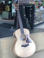 Taylor GS Mini-e Bass w/bag