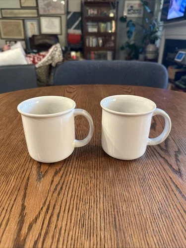 Crown Corning White Coffee Cups Mugs 12 Oz Vintage Thailand Set Of 2