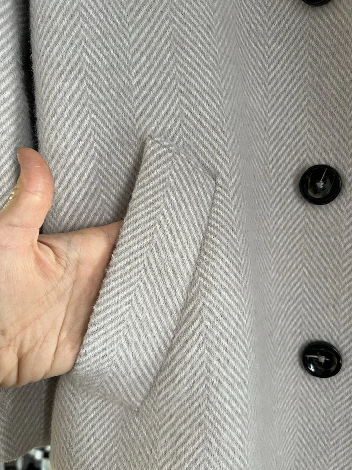 New Look Women's Coat Size 18 Grey And White Oversized With Pockets - Image 4 of 4