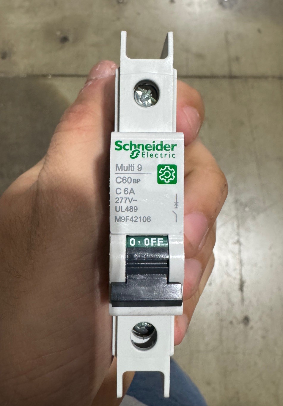New Schneider circuit breaker 1 pole 6 amp C multi 9 square D M9F42106 (UL489)